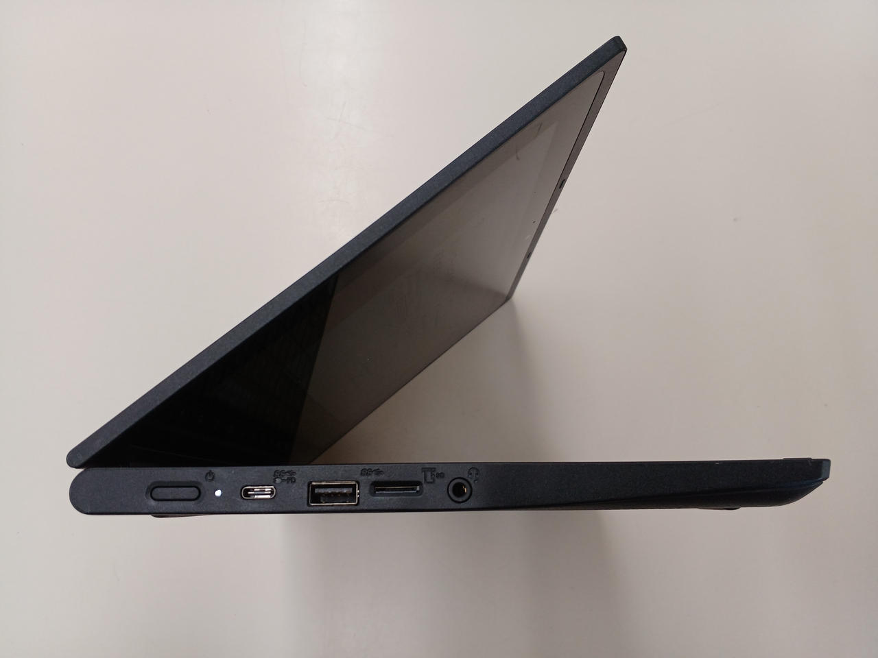 【oka】 NEC Chromebooky3 本体 ブラック oka様専用】 NEC Chromebooky3 本体 ブラック - メルカリ