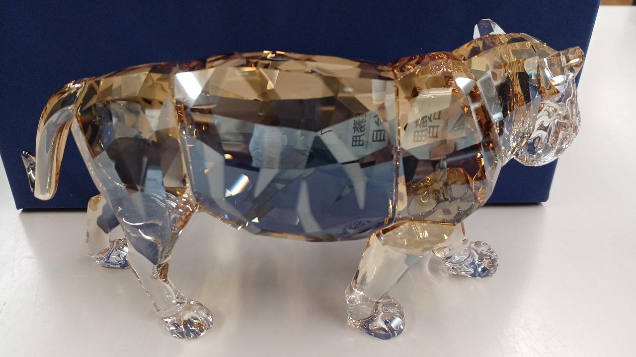 スワロフスキー　置物　タイガー スワロフスキー(SWAROVSKI)|SCS ENDANGERED WILDLIFE TIGER|【ハード