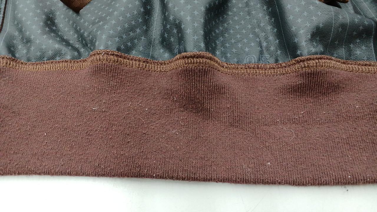リブに毛玉あり