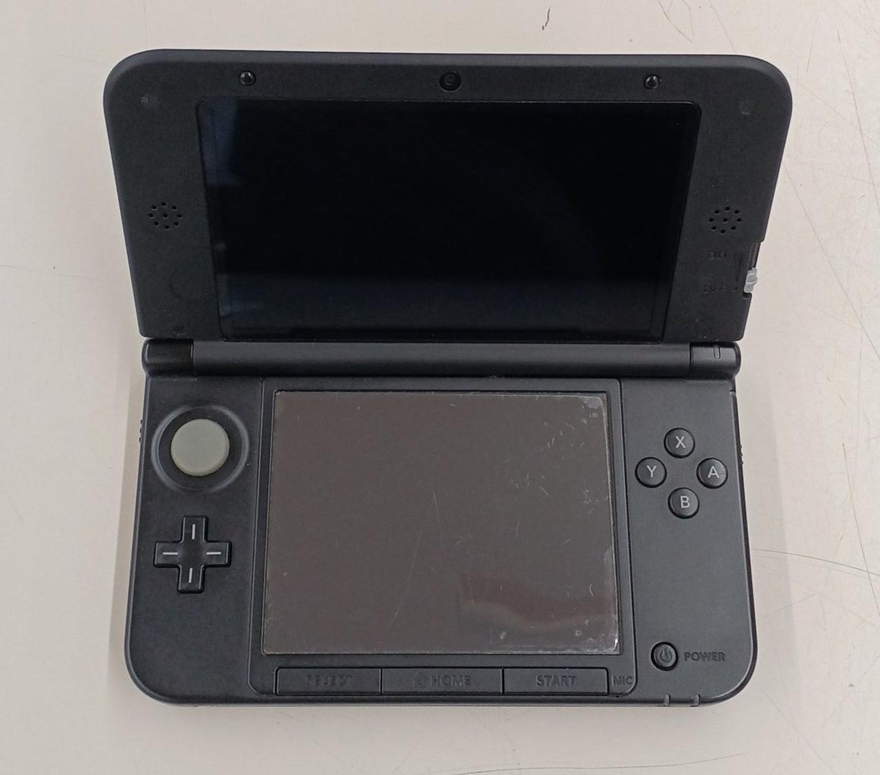 Nintendo 3DS LL