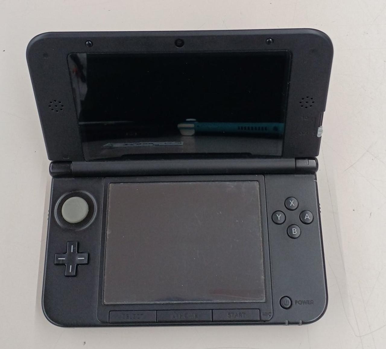 Nintendo 3DS LL