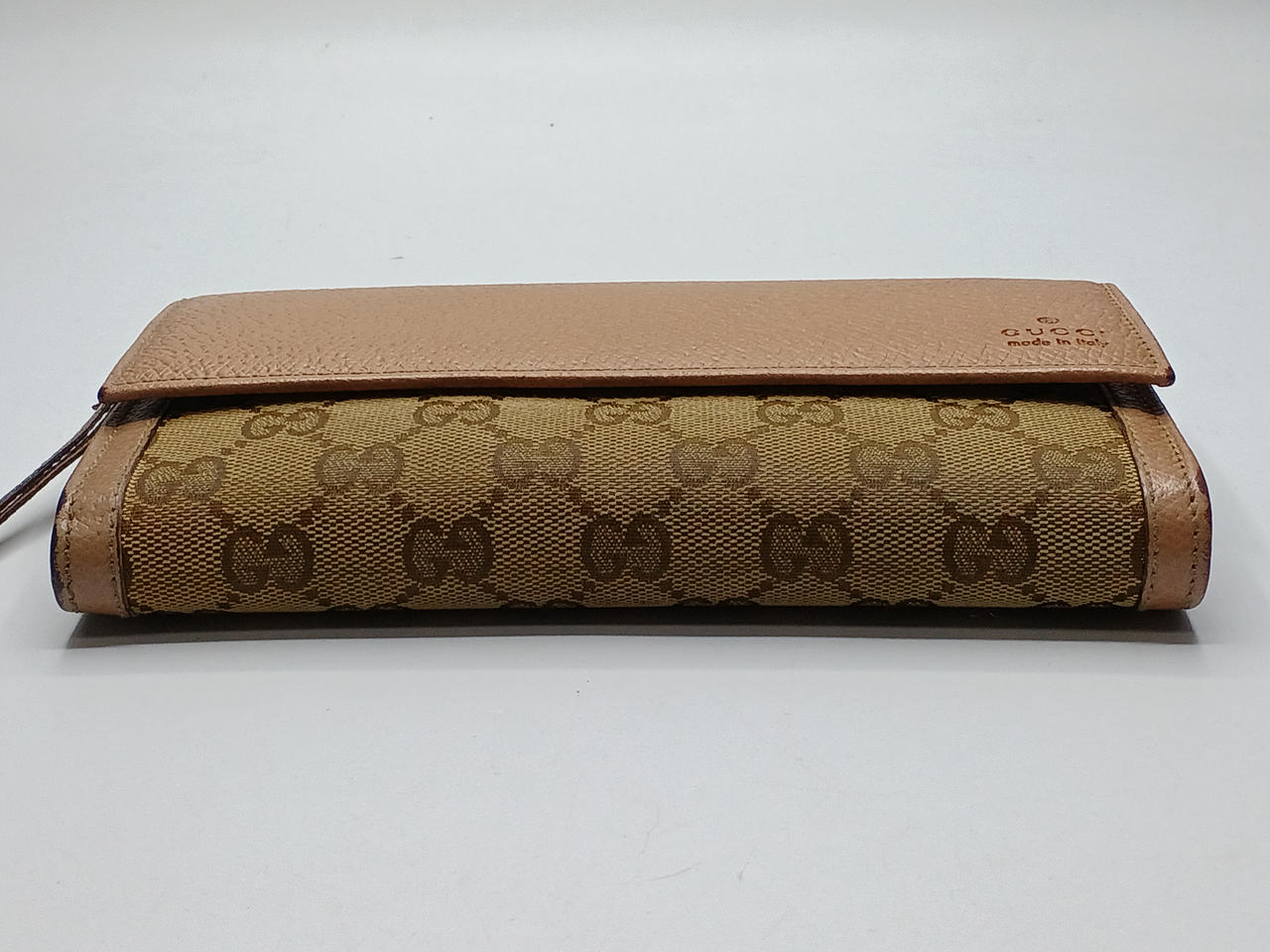 底部変色あり。