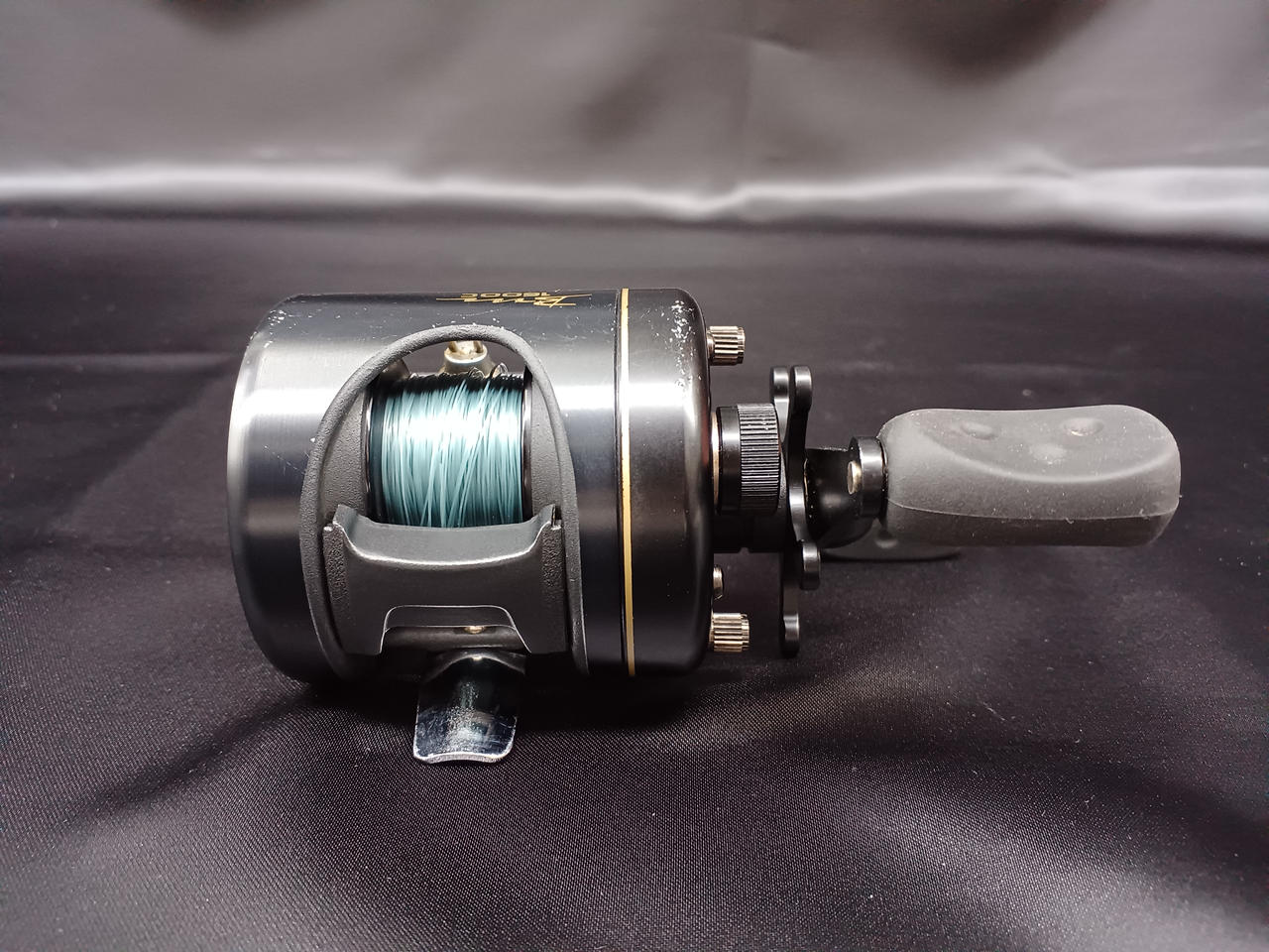 Abu Garcia ベイトリール シルバー/ブラック Abu Garcia◇リール/ベイトリール : セカンドストリートYahoo!店