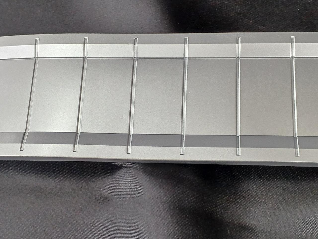 細かいキズあり。