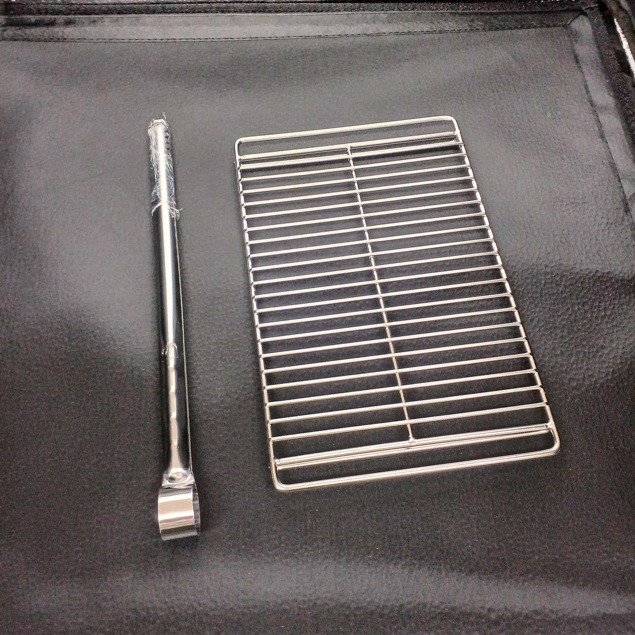 焼き網、トング