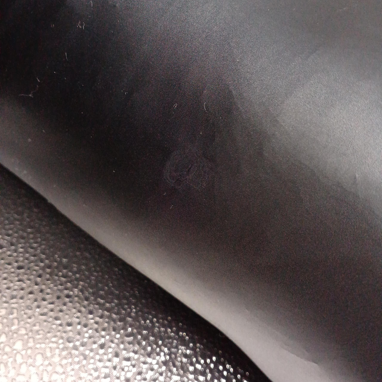 収納袋にキズあり