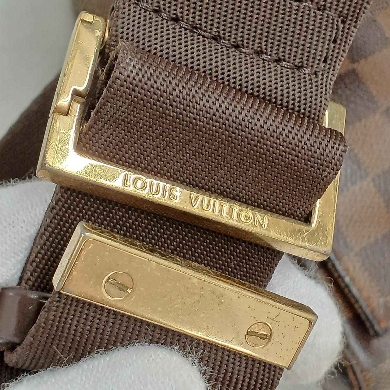 細かなキズあります。