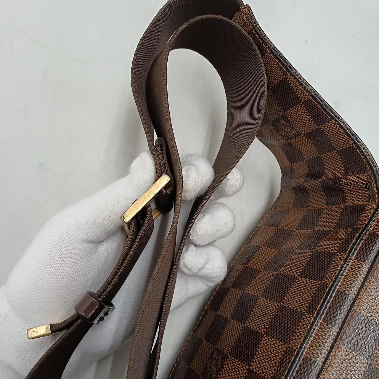 ベルト部分擦れあります