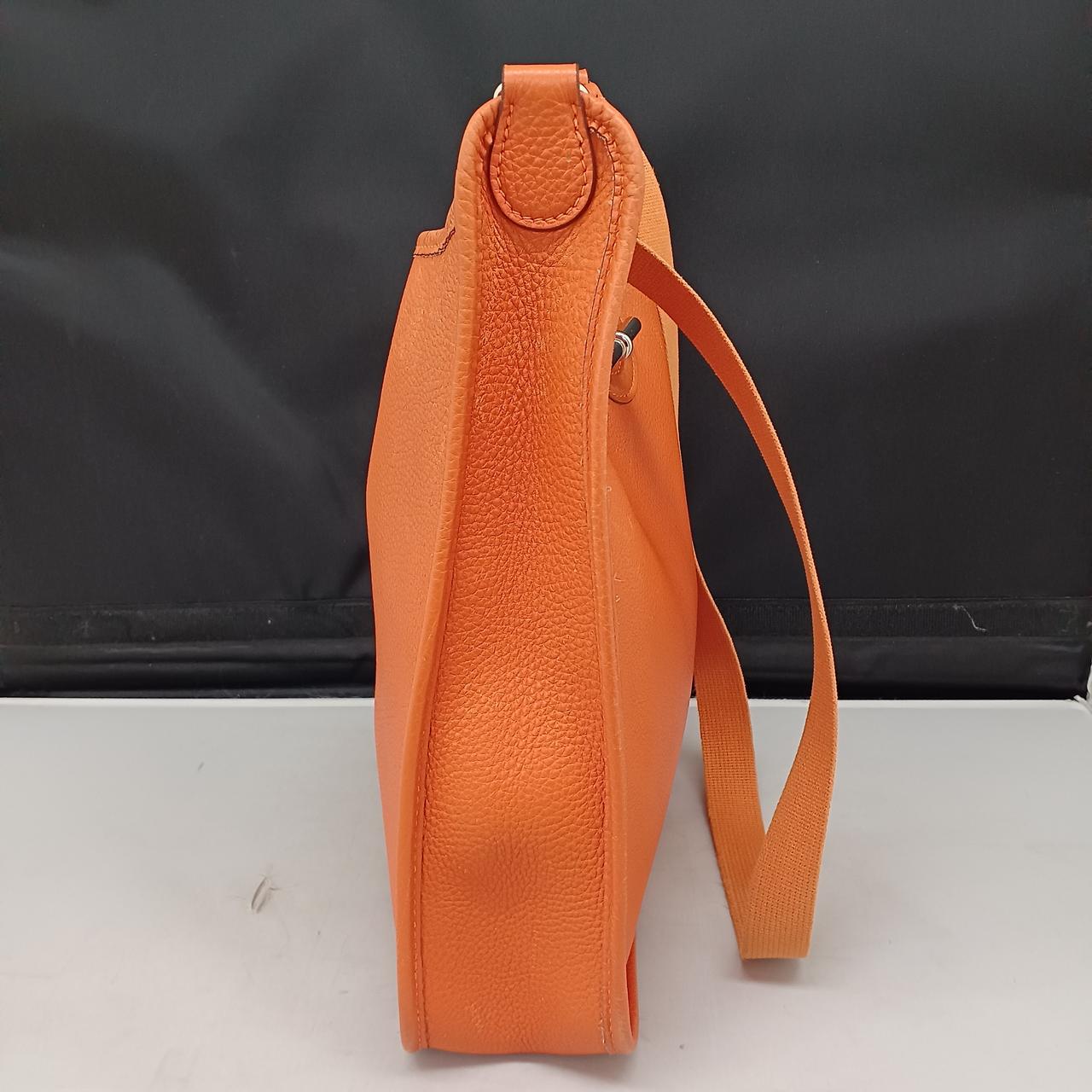 擦れキズございます。