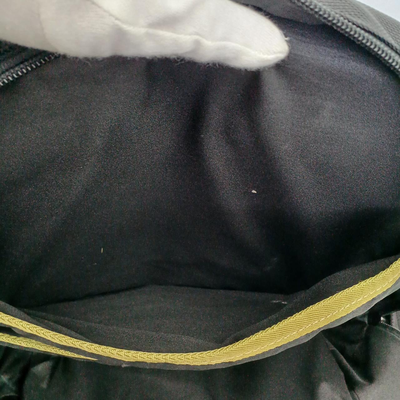 白いお汚れございます。