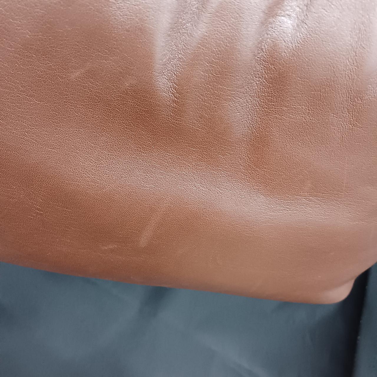 擦れキズあります