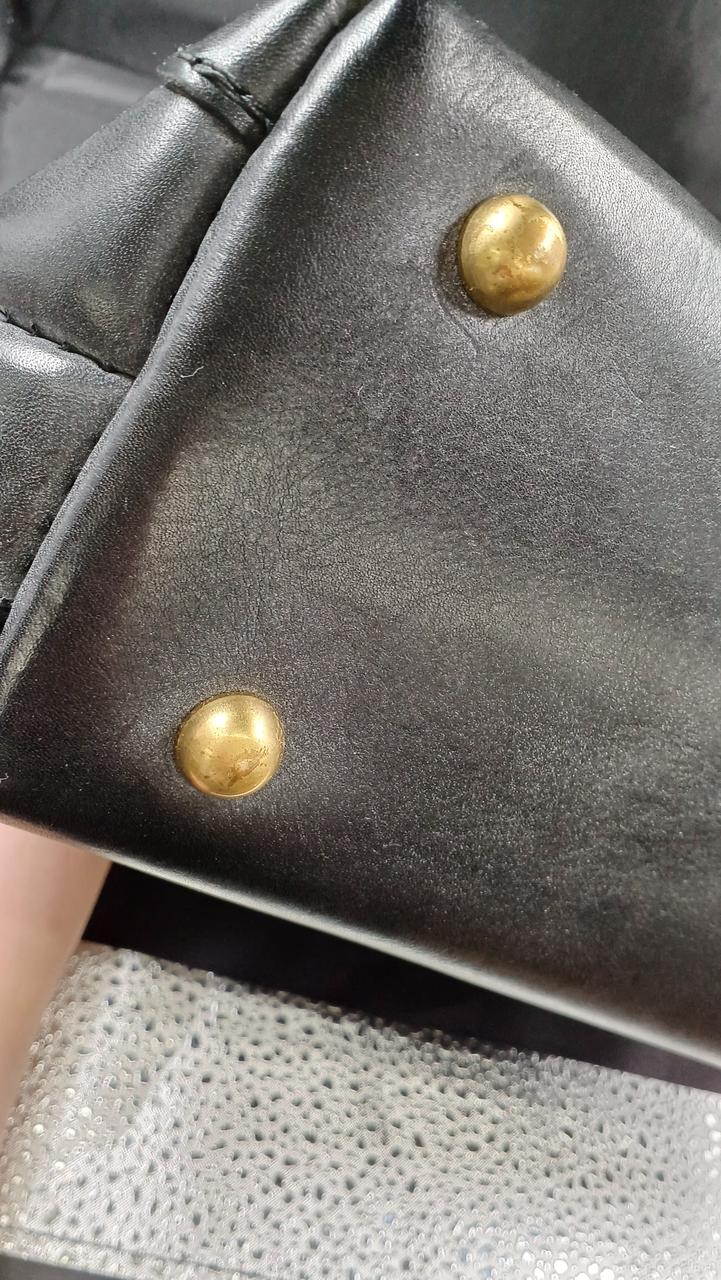 金具擦れあります