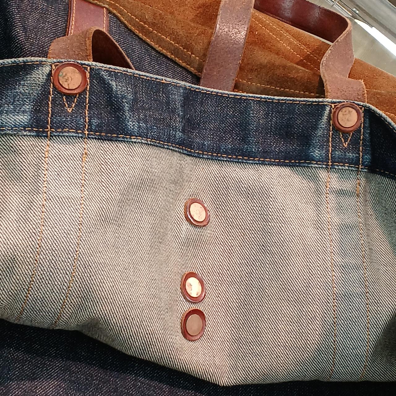 金具、錆あり