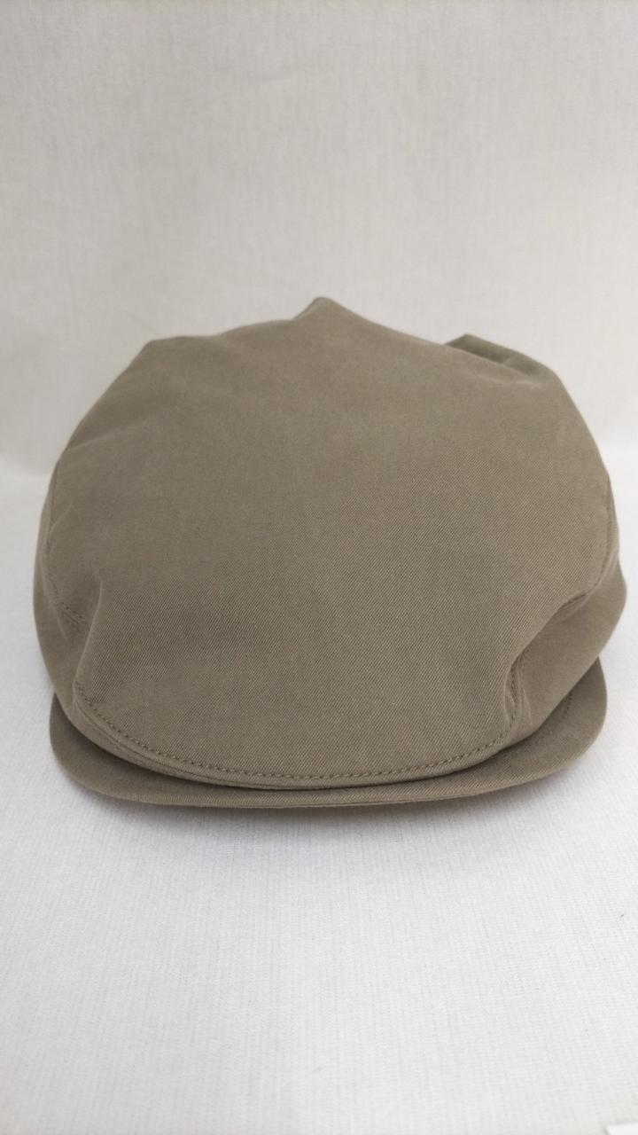 全体的に若干色あせがあります