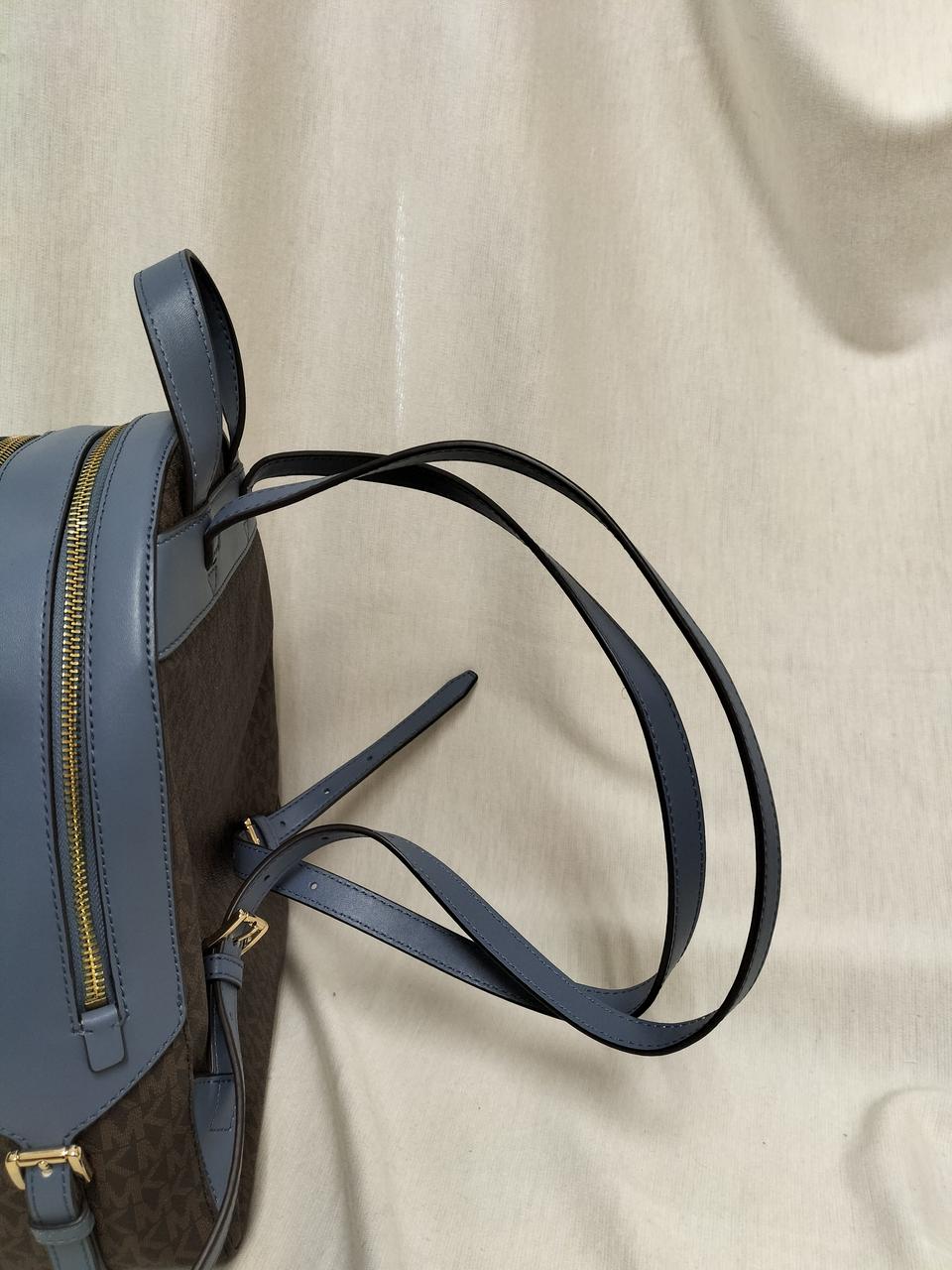 ショルダー部分のクセ凄いです