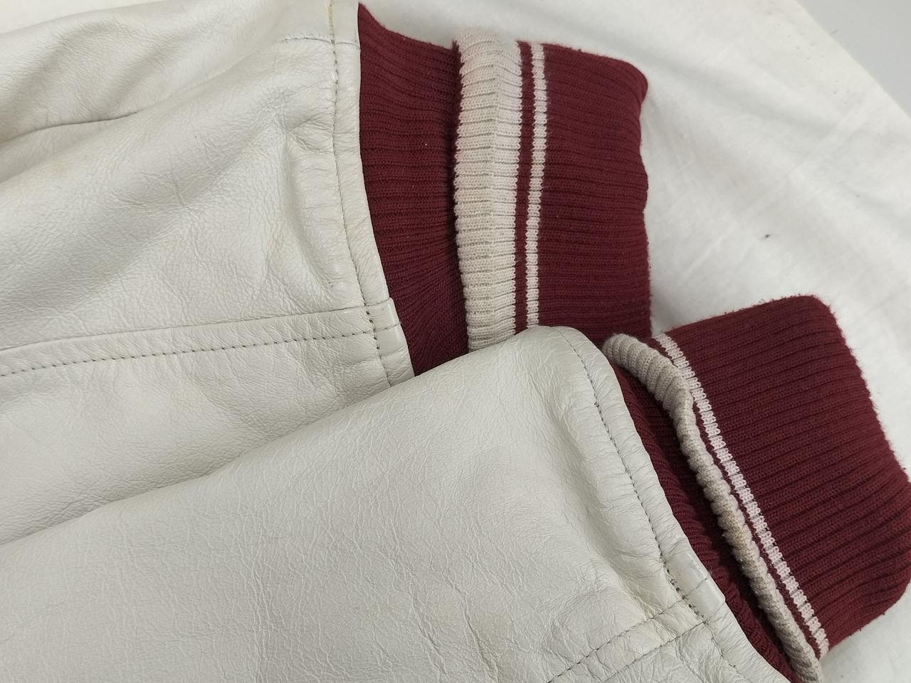 袖口：使用感有り