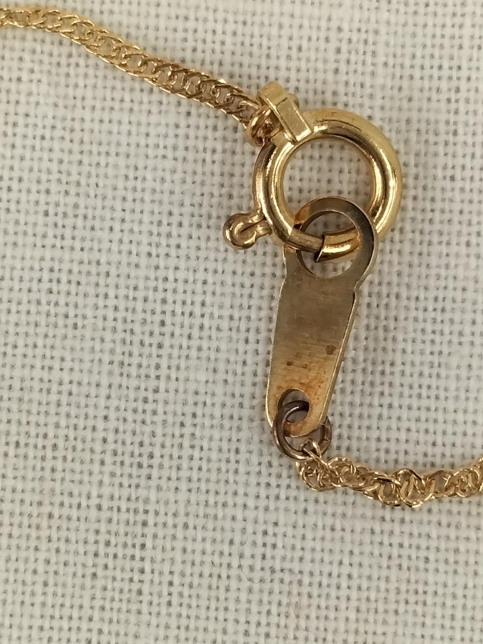 汚れの様なもの有り