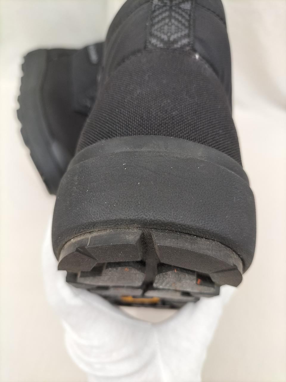 両側のかかと汚れ有り