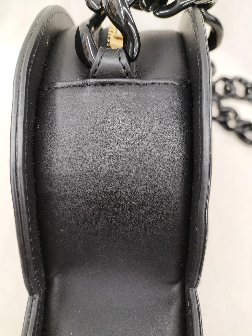 ベイビーマイロのショルダーバッグ　新品未開封 A BATHING APE ショルダーバッグ BABY MILO MINI SHOULDER BAG