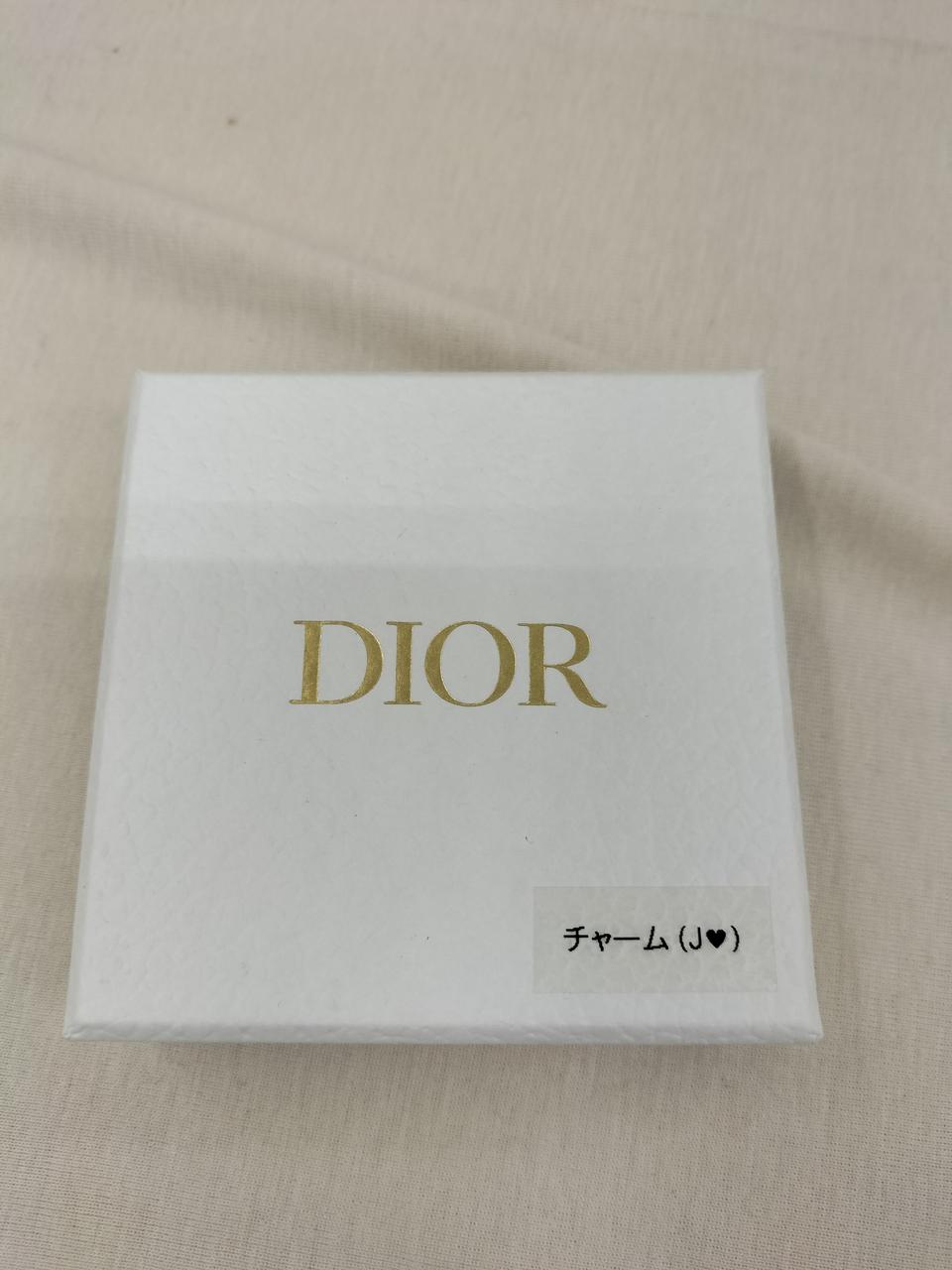 外箱：シール付いています