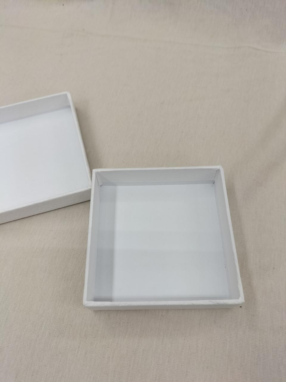 中の包み紙無いです