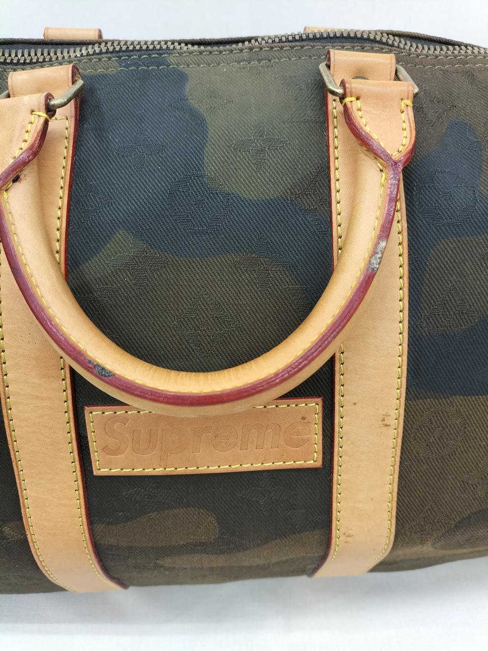 ハンドルに汚れの様なもの有り