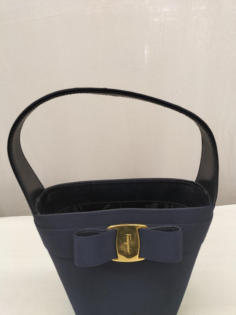 ハンドルに歪み有り