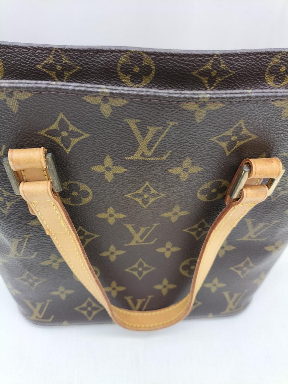 両側のハンドルの付け根にダメージ有り