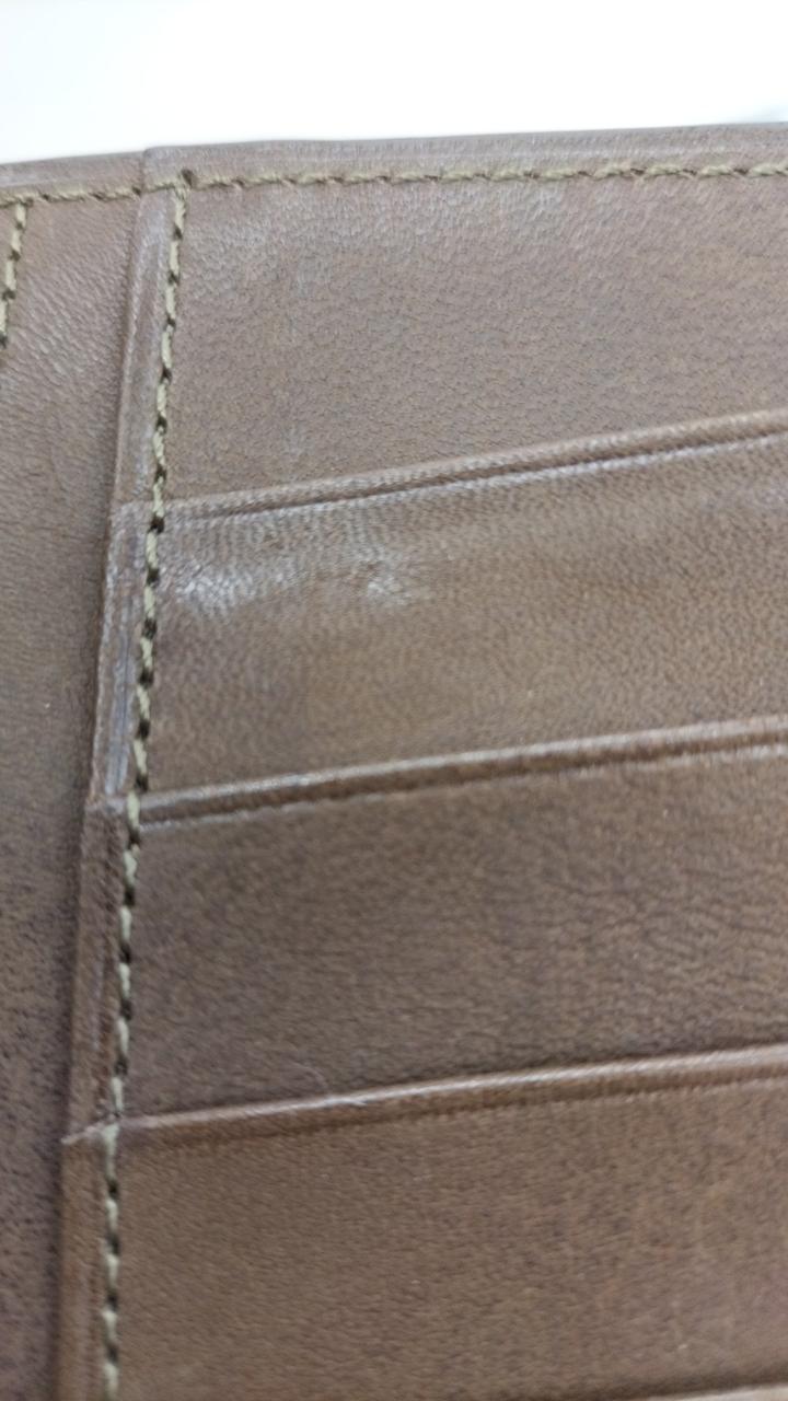 小さな凹み？有