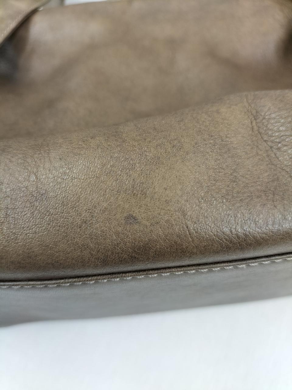 シミの様なもの有り