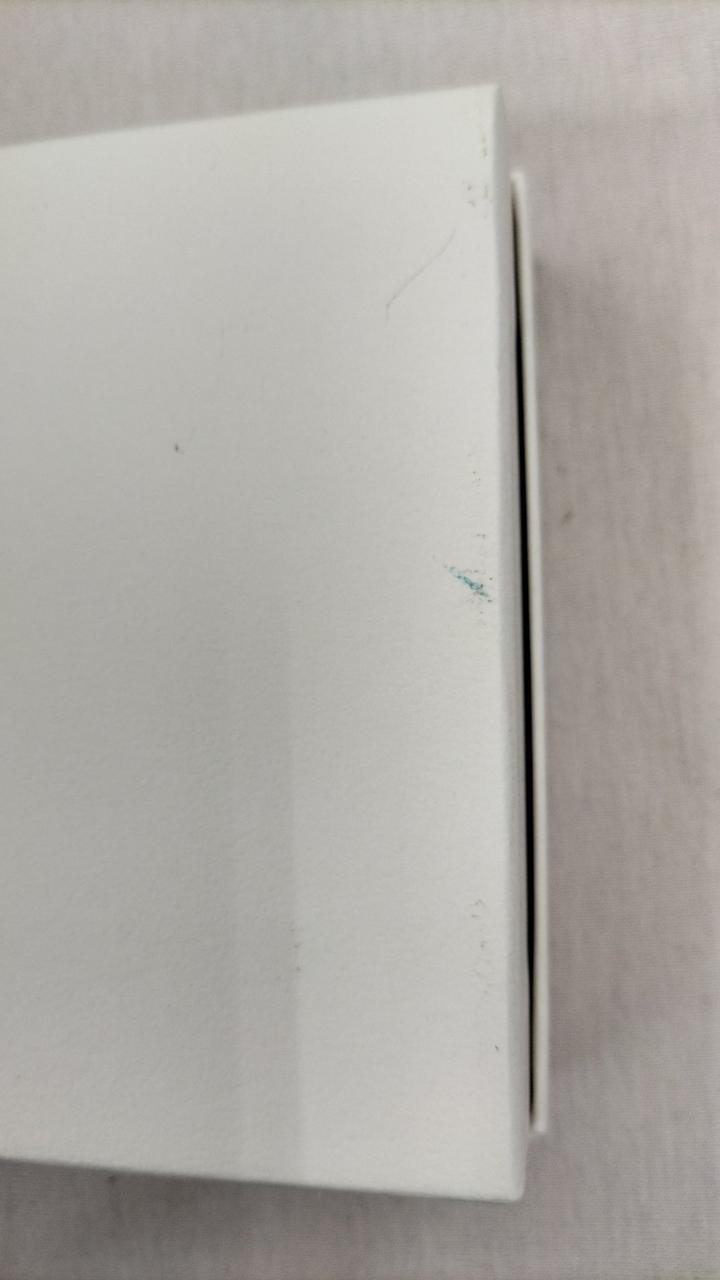 箱に汚れ有