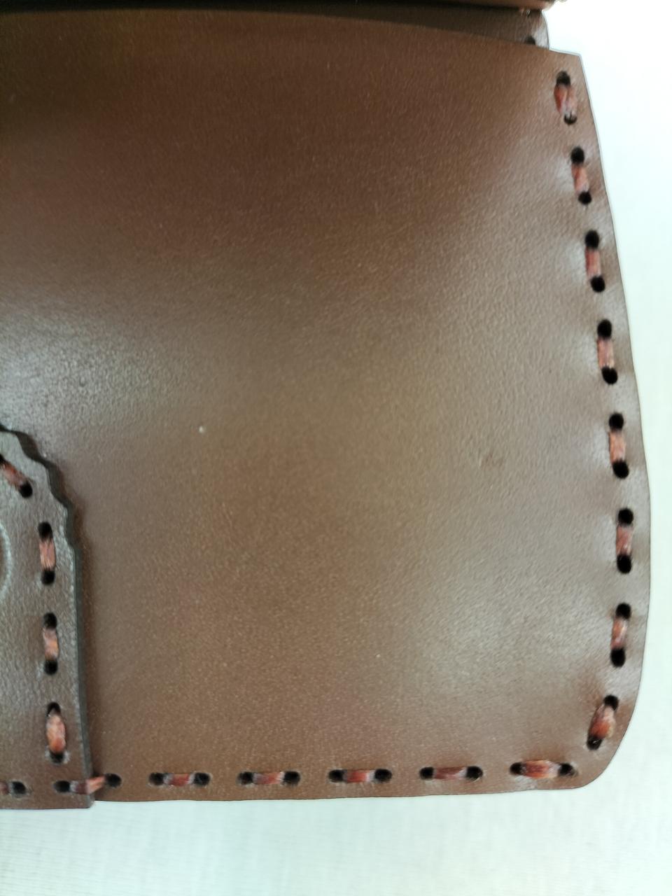 キズの様なもの有り