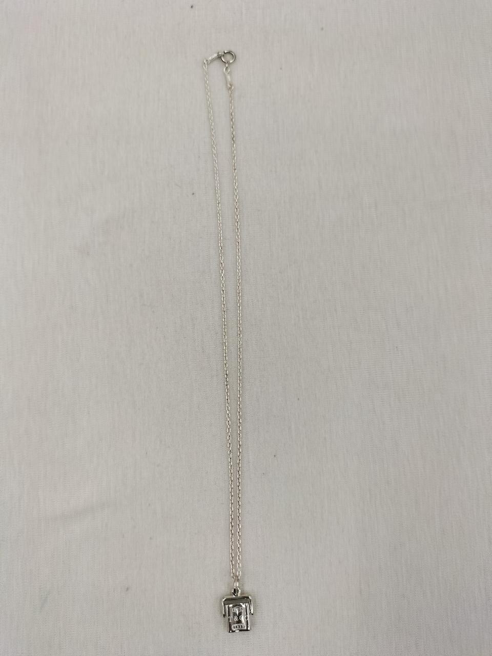 全体的に変色有