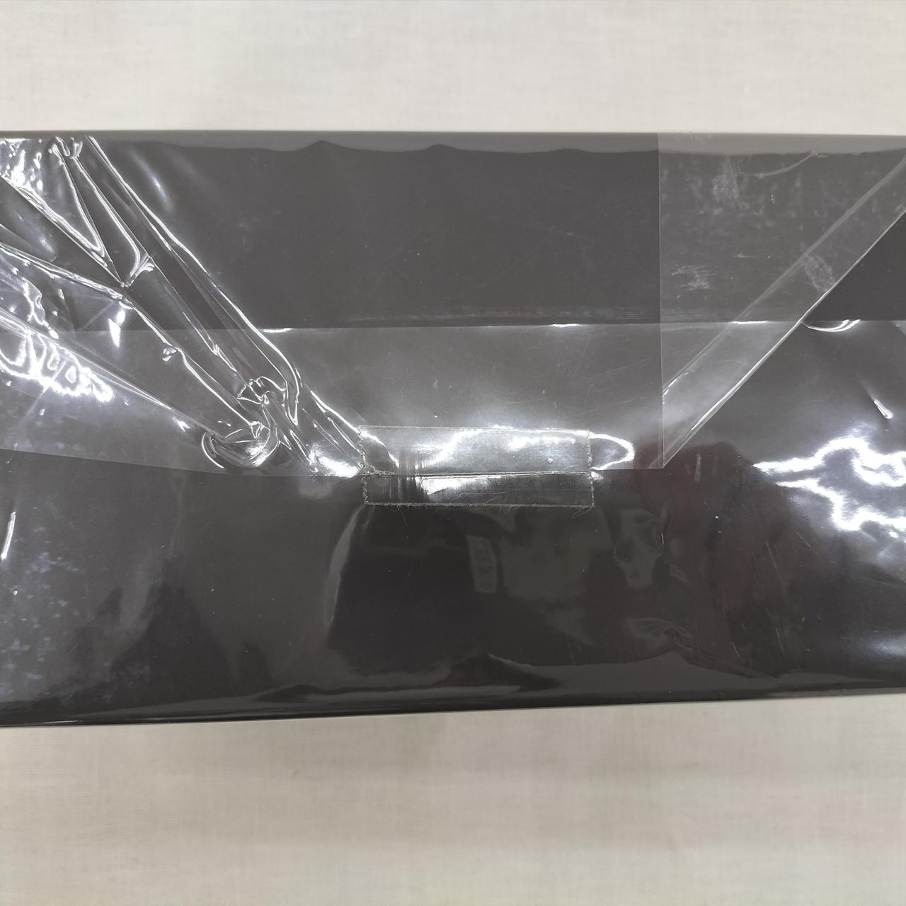 包んでるフィルムにダメージ有