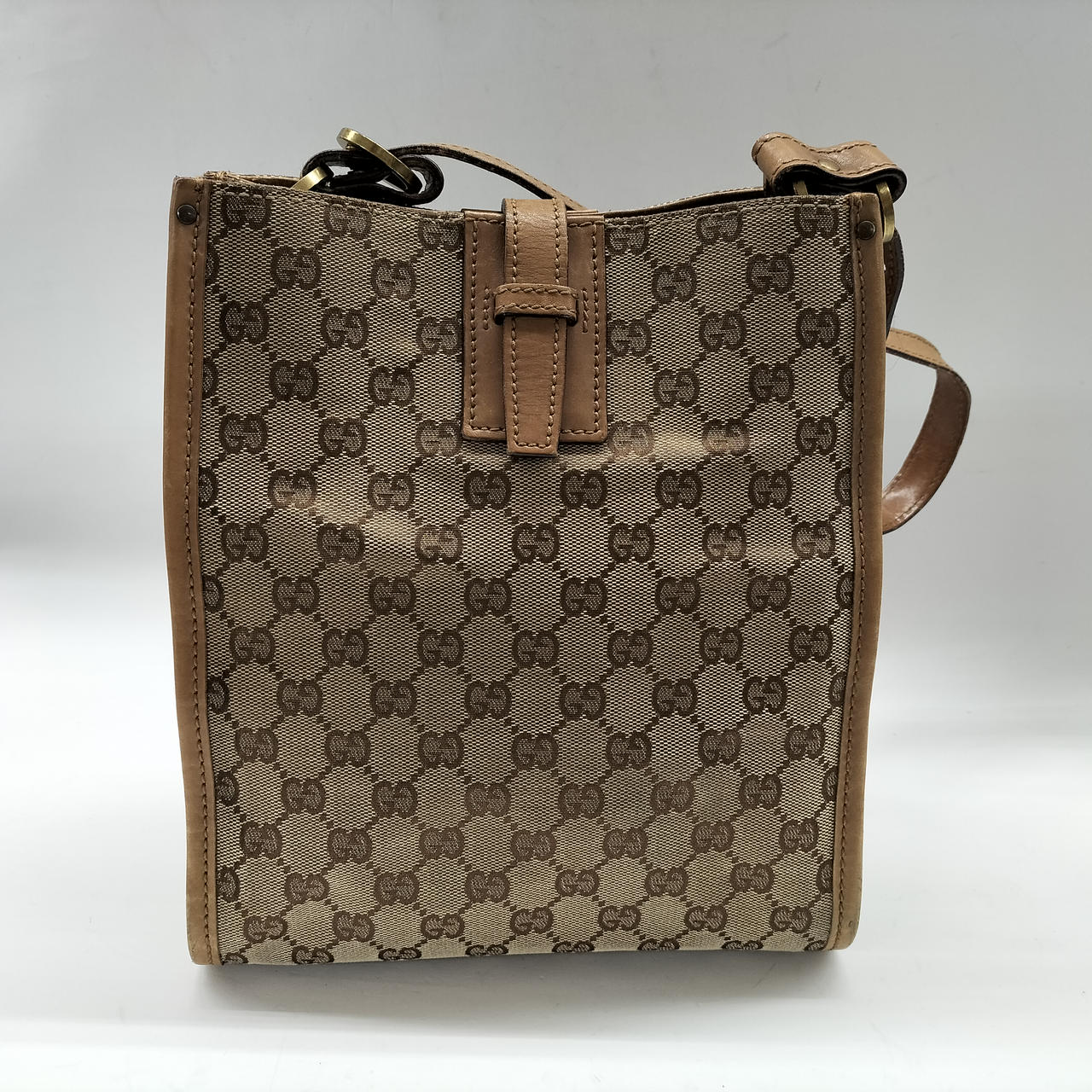 表面 生地が若干波打っています