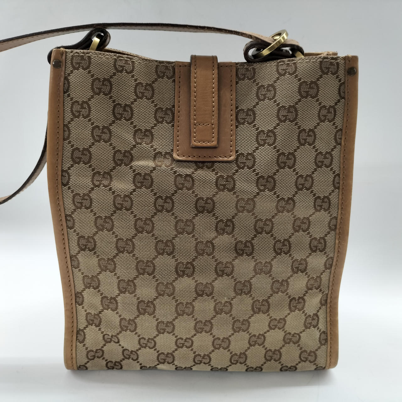 裏面 生地が若干波打っています