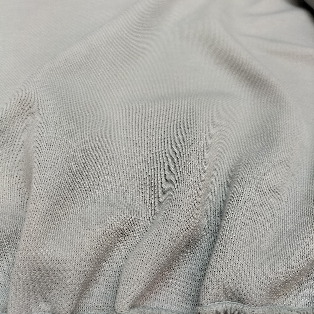 内側に毛玉あり