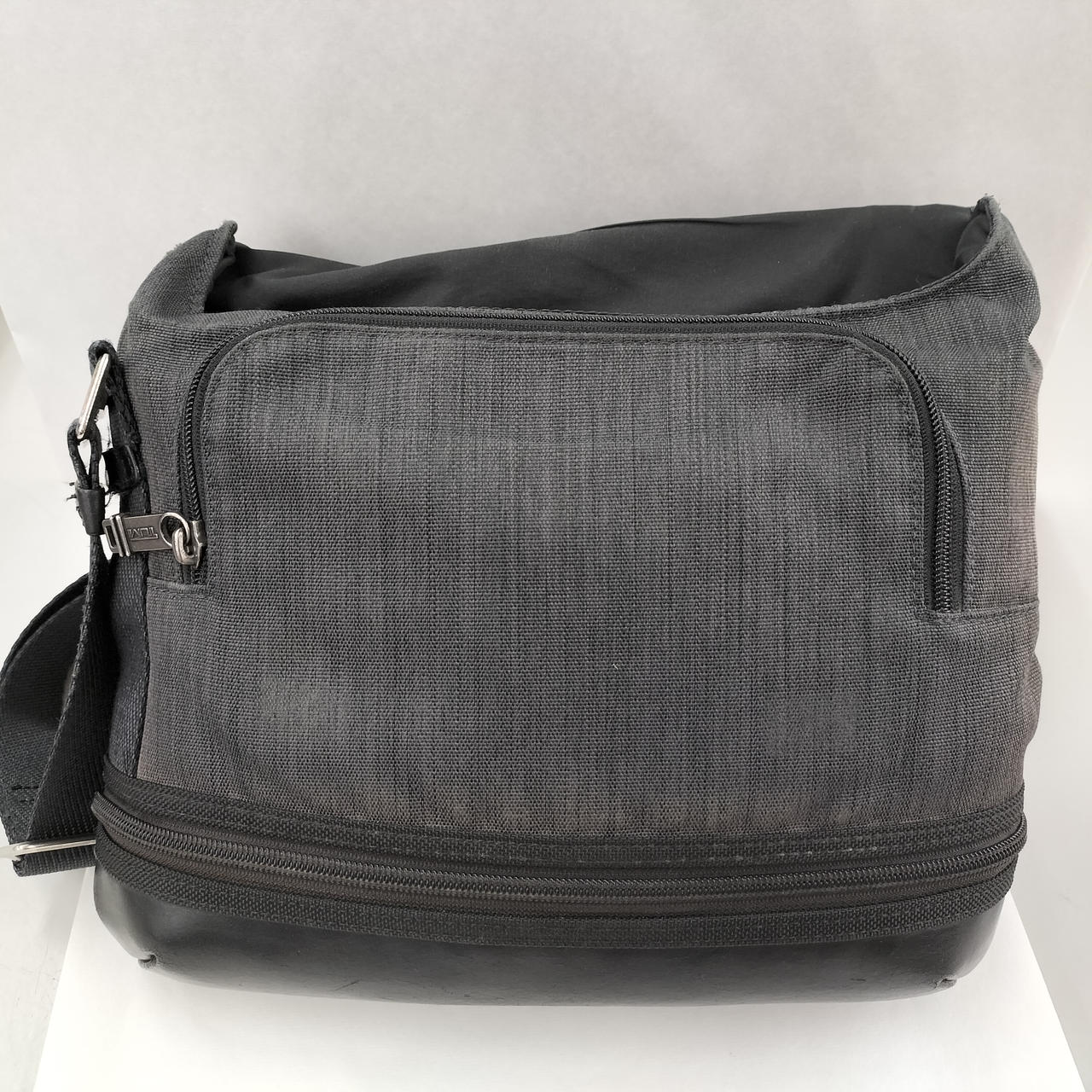 蓋開け、恐らく本来の色です