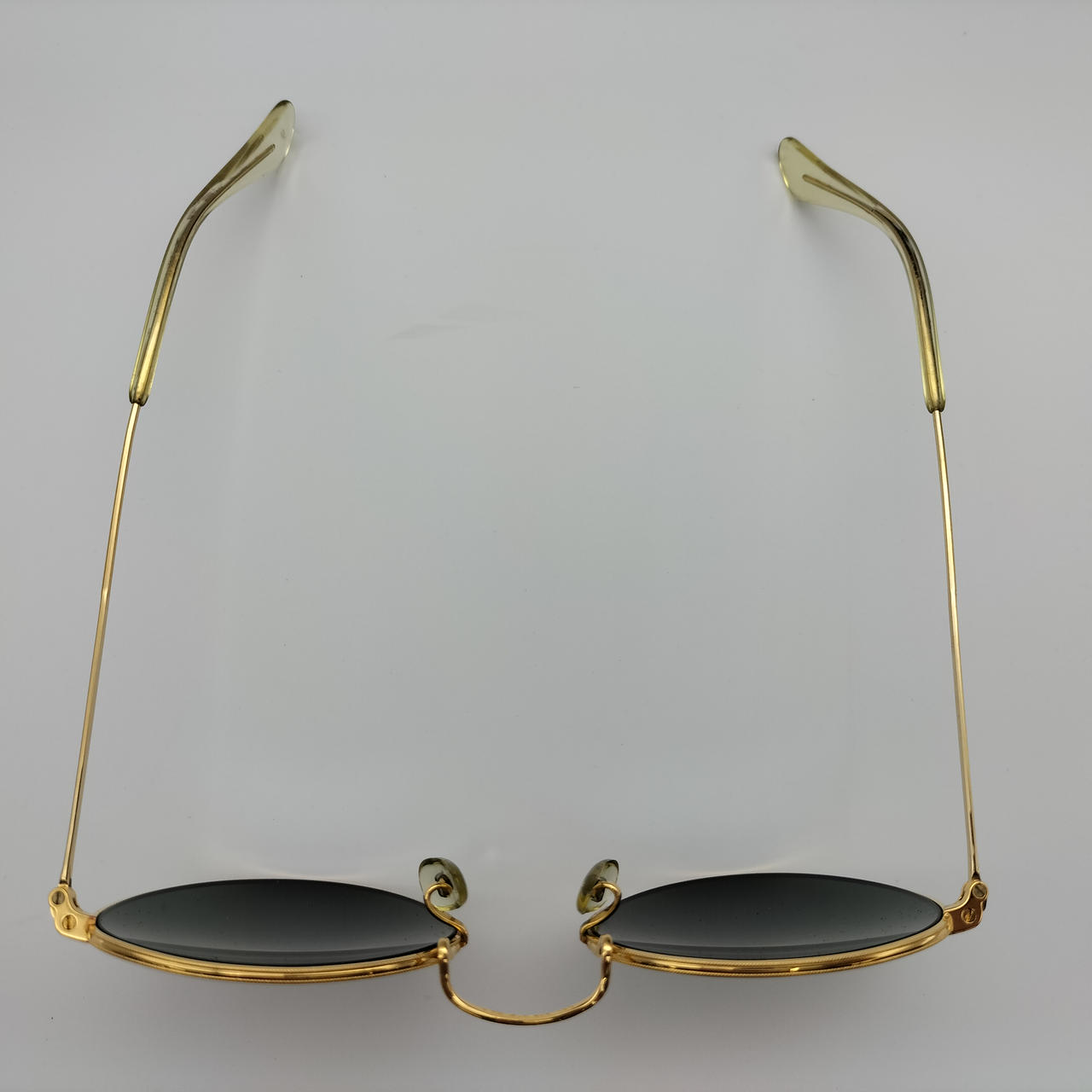 ツルが歪んでいます