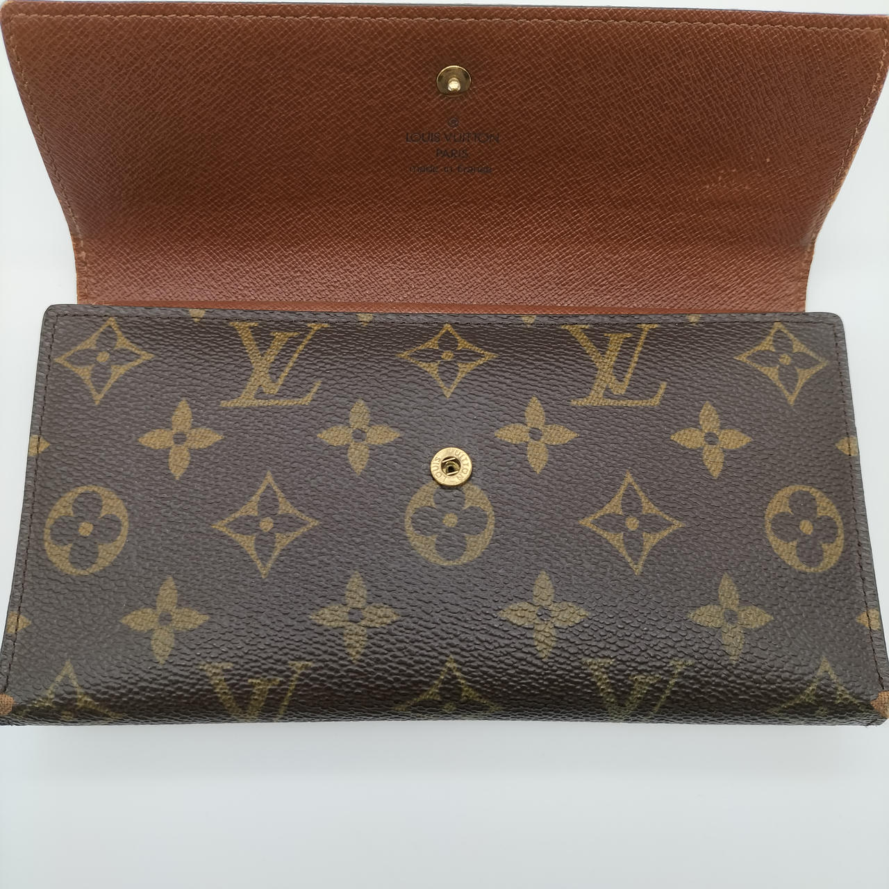 前4枚の角部破れはこの写真の右下左下です