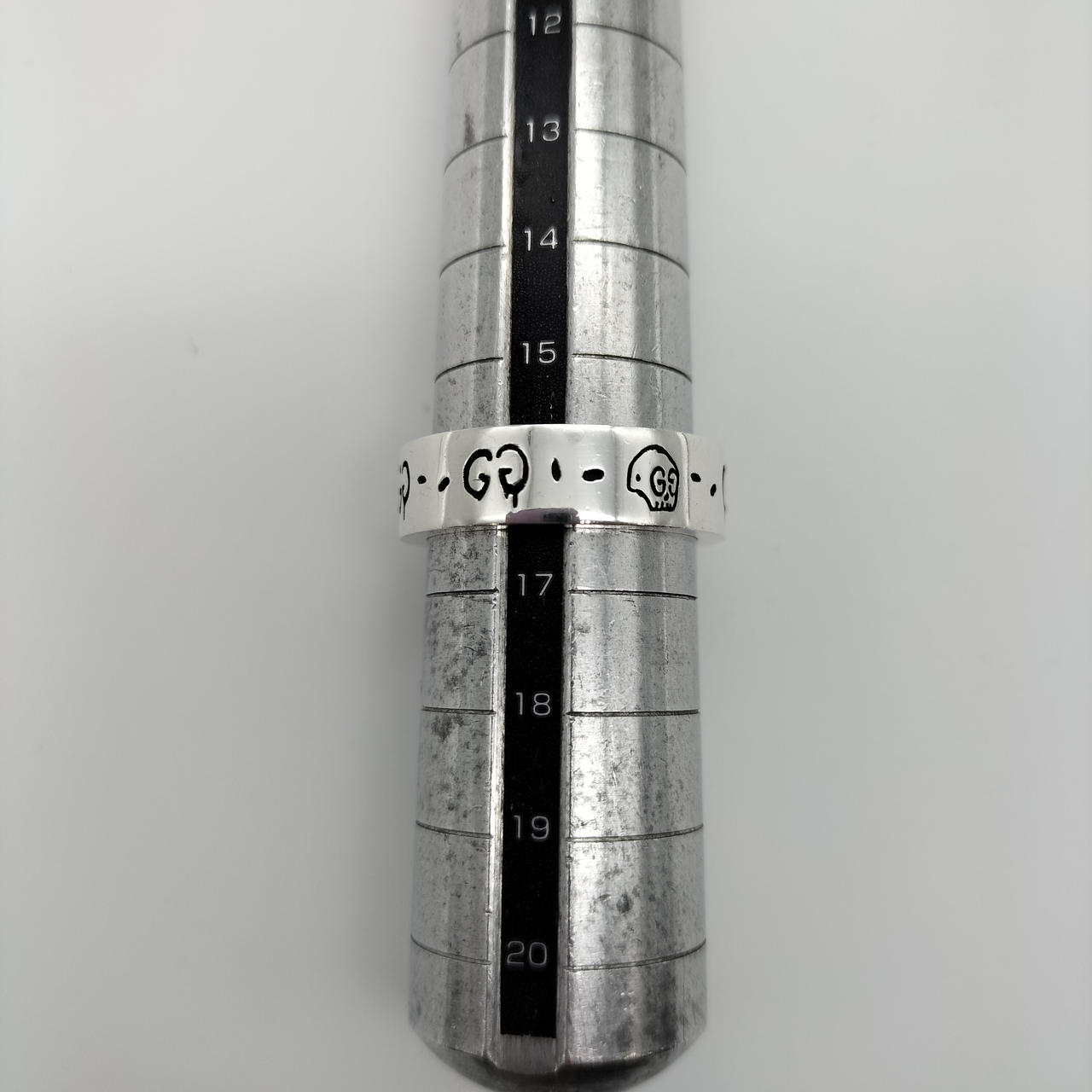 刻印サイズは17ですが、実寸16号でした