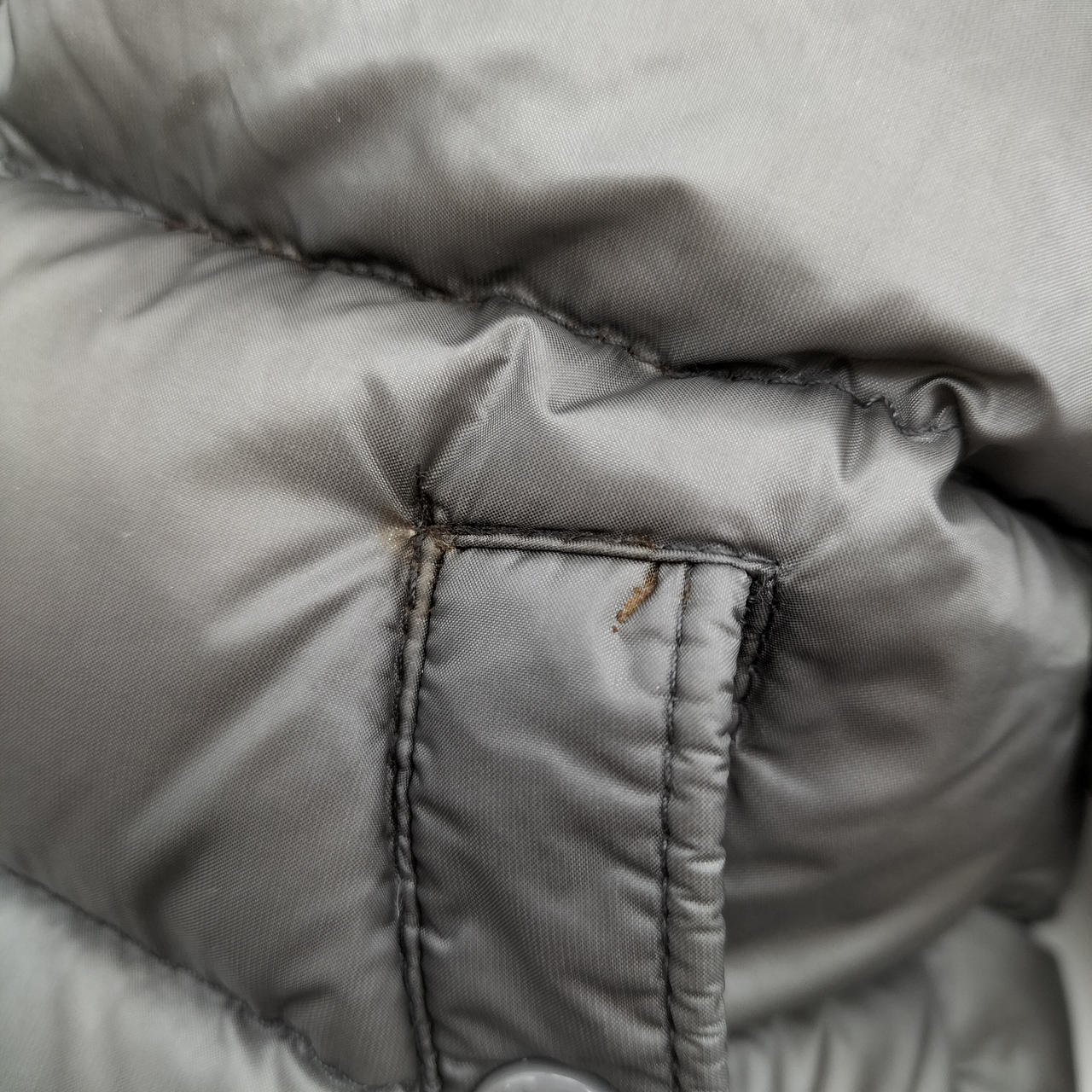 左ポケット汚れ