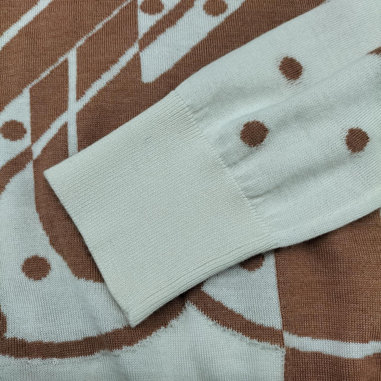 エルメス【38】朝の散歩 ケーブルウールカシミヤニット スナップ エルメス【38】朝の散歩 ケーブルウールカシミヤニット スナップ
