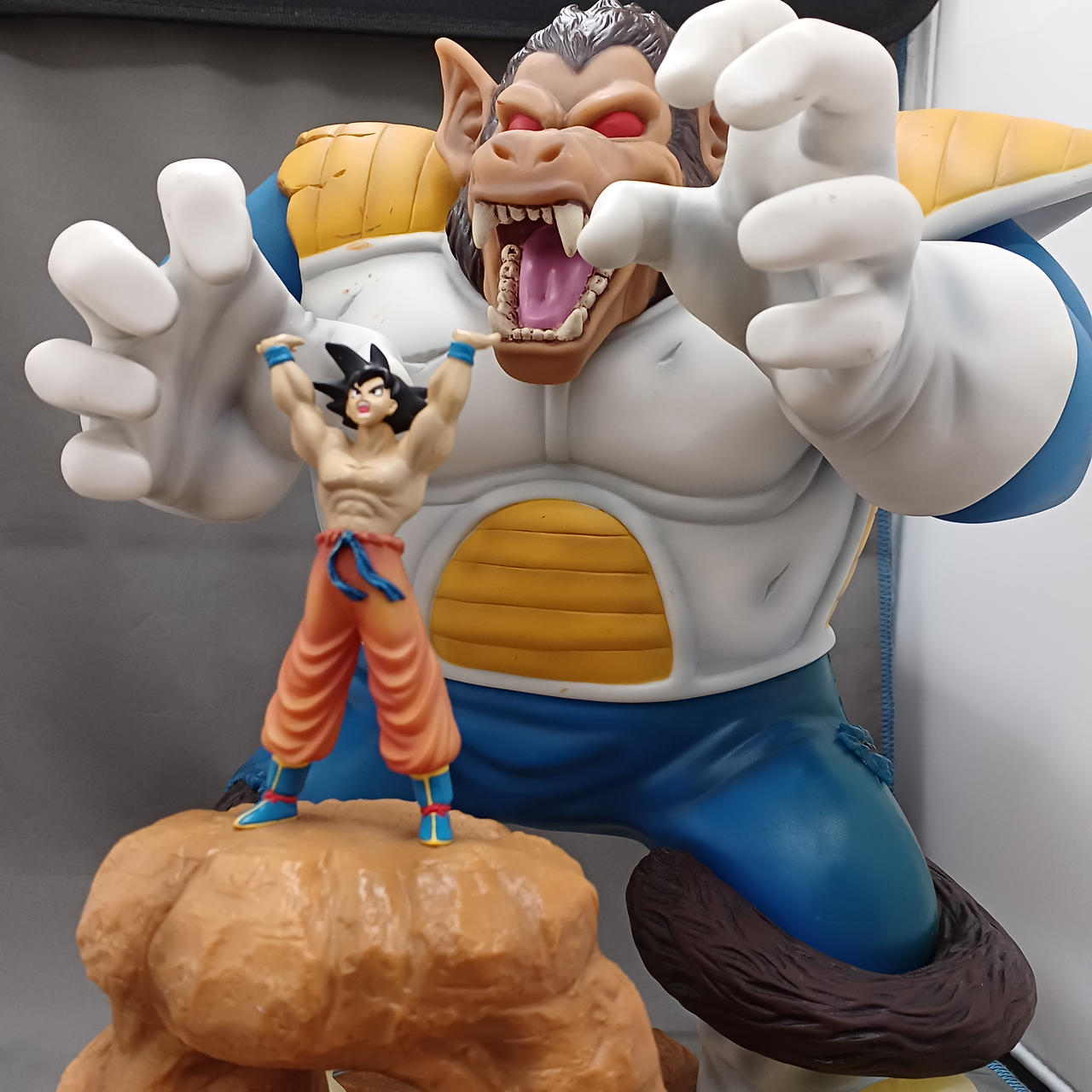 一番くじ(BANPRESTO)|フィギュア 大猿ベジータVS孫悟空|HARDOFFオフ