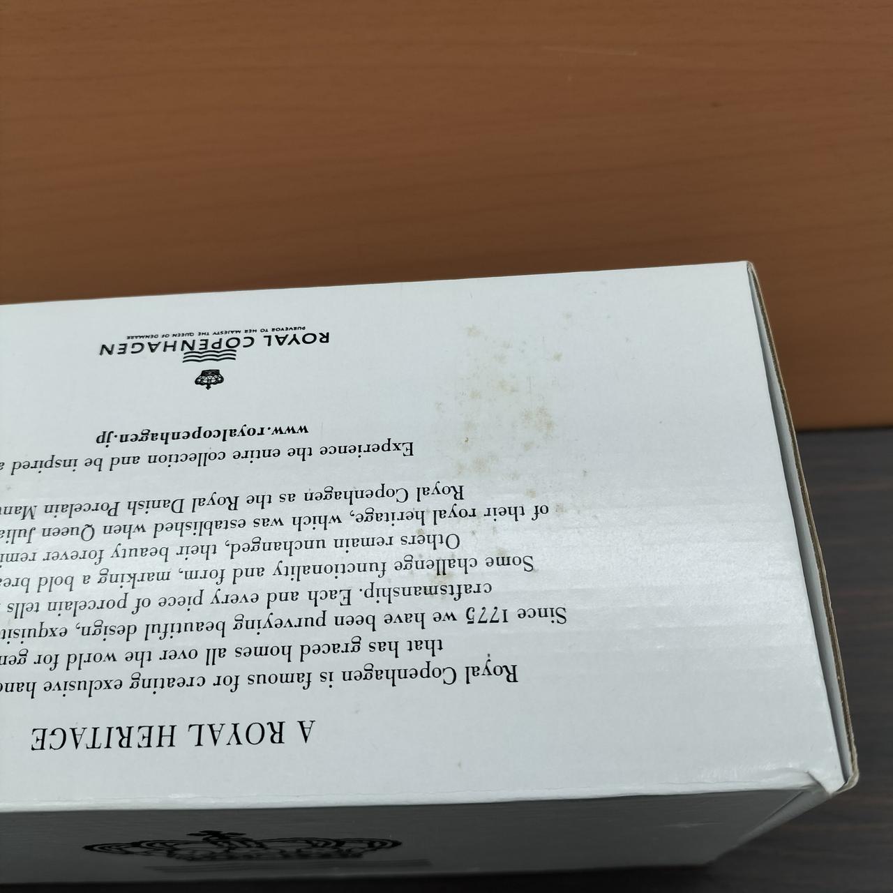 箱汚れあります。