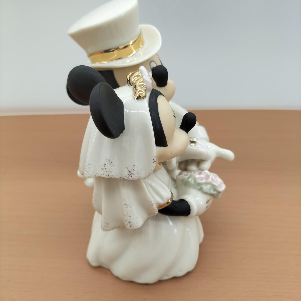 傷があります。