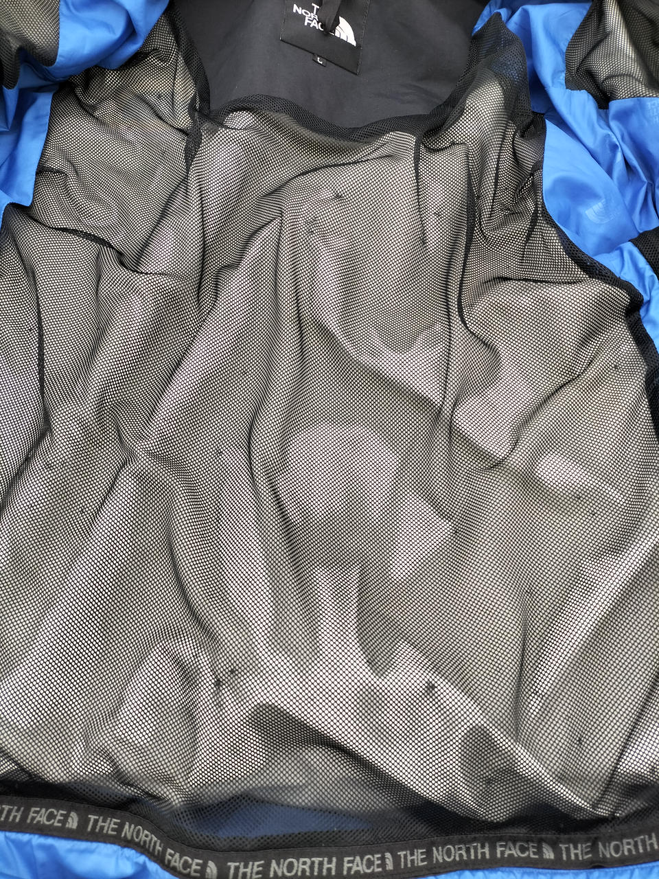 内側全体的に毛玉あります