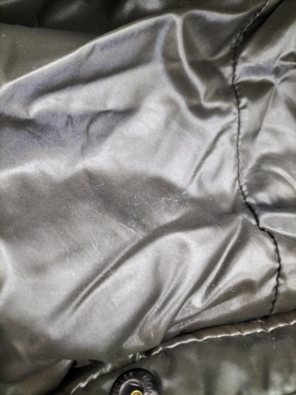 フード汚れ有り