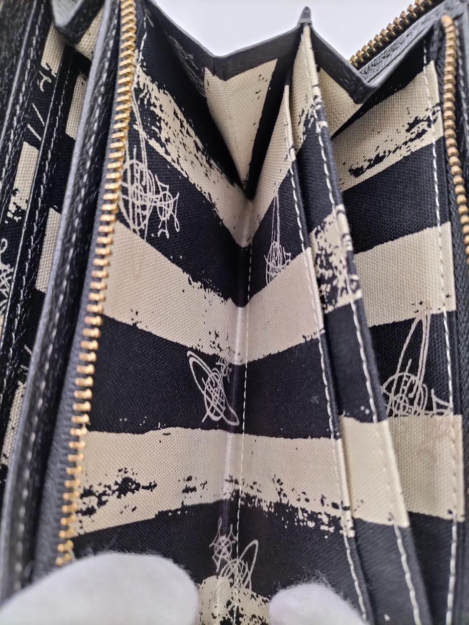 小銭入れ汚れ有り