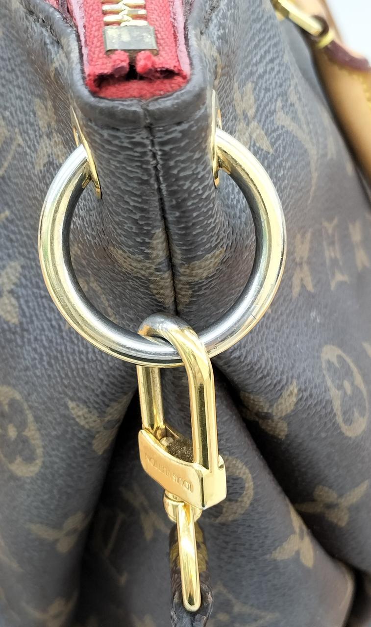 両側金具部分メッキの剥がれ、傷あります。